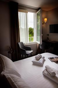 Hotels Logis Hotel Restaurant La Breche : photos des chambres