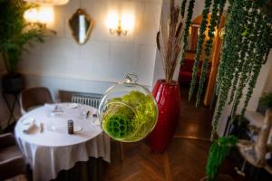 Hotels Logis Hotel Restaurant La Breche : photos des chambres