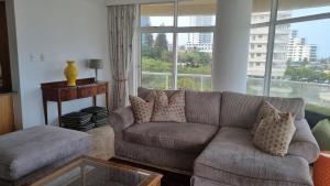 301 Oyster Schelles Umhlanga Rocks