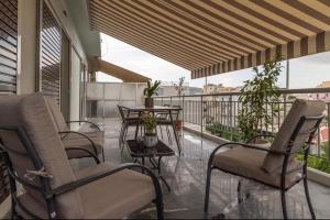 Artistic apt in vibrant Gazi with large terrace by GHH