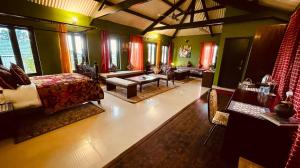 Habba Kadal Kashmiri Heritage Hotel & Hub