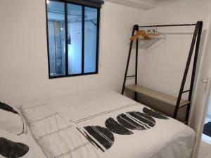 Appartements Le reposant - parking box -24 h Le Mans - Le Mans Classic-GP-Oasis - Antares - Parc des expositions : photos des chambres