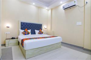 FabHotel Ashok Vihar - Nr North Campus, Delhi University