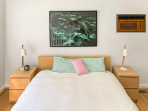 Coastal Charm Dog Friendly home by Custom Bnb Hosting