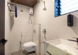 Two Villa by StayVista with Infinity Pool, Farm & Mountain Views, Modern Interiors