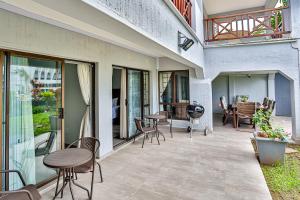 JMK at 49 LaPirogue - Families only