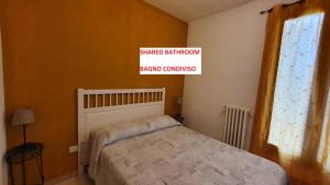Economy Double Room with Shared Bathroom