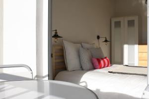 Superb Apt- Garden- 3 parkings, near Petite Venise !