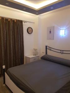 Flat 01 bed room. Sea Street. Hadaba Area.