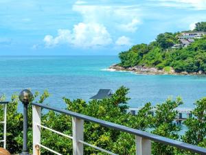 Patong 4BD sea view BOOM party&cozy pool villa