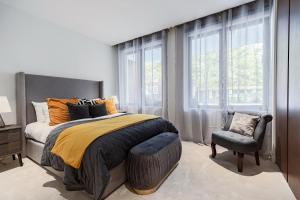 EXQUISITE DIGITAL NOMADS LARGE DESIGN HOUSE Off REGENTS PARK