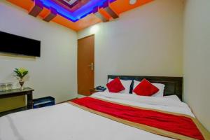 Guru hotel and lodge