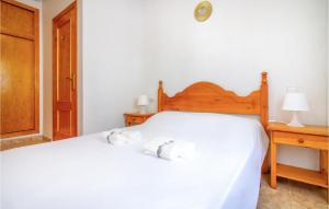 Stunning Apartment In Torrevieja