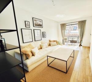 Marconi - Totally Renovated Apartment Fuengirola C