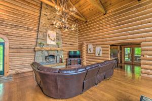 Private Dock and Slip Lake Hamilton Hideaway!