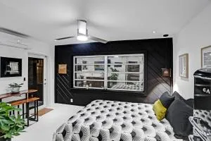 Stylish Luxury Tropical Junior Suite - Margate