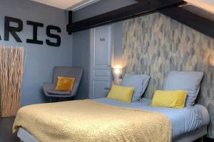 Maisons de vacances 38 Maison entiere,place de parking et garage pour moto velo a la demande : photos des chambres
