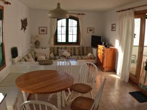 Cozy Waterman beach house