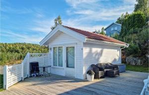 3 Bedroom Cozy Home In Tvedestrand