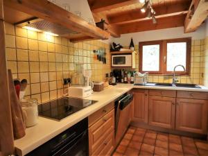 Chalets Chalet Areches-Beaufort, 9 pieces, 10 personnes - FR-1-342-232 : photos des chambres