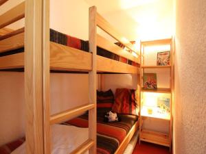 Appartements Studio Montagne pres des Pistes et Commerces - 4 Couchages - Parking Prive - FR-1-330F-90 : photos des chambres