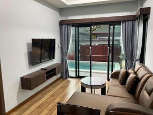 Aonang Oscar Pool Villas - Free Shuttle to Aonang Beach -shared pool - private pool