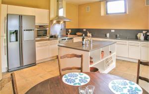 Lovely Home In Valojoulx
