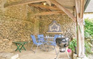 Lovely Home In Valojoulx