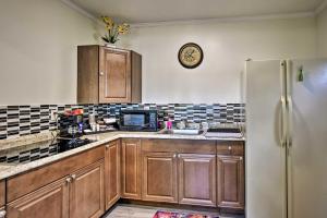 8 Mi to Universal Orlando Studio with Fire Pit!