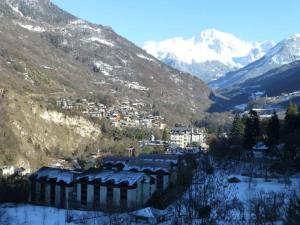 Studio 2* pour 4 pers, avec parking et WIFI à Brides-les-Bains - FR-1-512-152