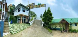 LAZY RETREAT - Kudayattūr