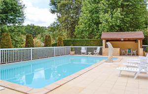 Maisons de vacances Nice home in Le Lardin with 3 Bedrooms, WiFi and Outdoor swimming pool : photos des chambres