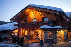 Hotels Chalet-Hotel Les Cimes : photos des chambres