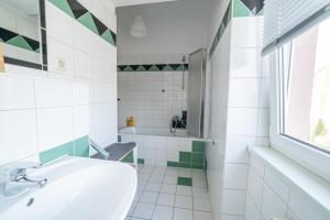 FullHouse - Zwickau - R85 Apartments - Parking - 3 Beds - Nespresso