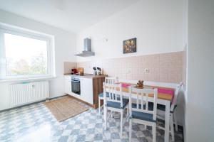 FullHouse - Zwickau - R85 Apartments - Parking - 3 Beds - Nespresso