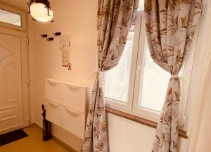 Seamans Apartment 