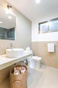 Buena Vida amazing 2 bdr in Veleta with pool