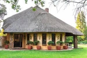 Hotel Nomad Belvedere Lodge - Clayville