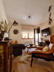 Amber Gold Apartment