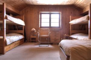 Chalets La Ribambelle : photos des chambres