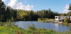 Carafun aan het water Ooltgensplaat