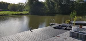 Carafun aan het water Ooltgensplaat