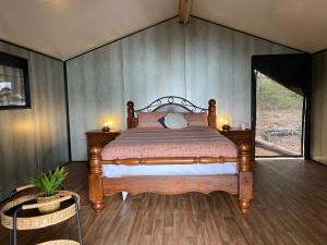 Mandurah Lake Brockman Tourist Park - Glamping Tent Guesthouse suite