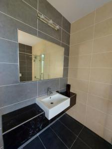 ●STG12●3-Storey●Private House●2step Access Garden●