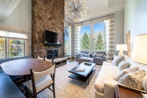Lodge at Vail Condominiums