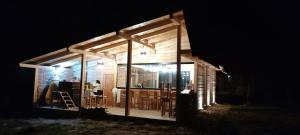 Cabana lemn rotund cu ciubar de închiriat Bucovina Chalet