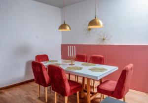 The Breeze Luxury Apartment