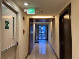 One Palm Tree Villas short walk via Runway Manila NAIA T3