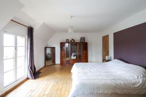 Maisons de vacances LES DENISOTS 12/14 PERS PISCINE PRIVEE : photos des chambres