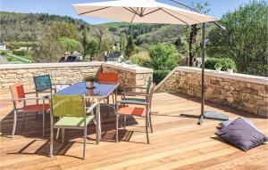 Maisons de vacances Beautiful home in Coly with 4 Bedrooms, WiFi and Outdoor swimming pool : photos des chambres